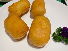 脆皮炸鲜奶-誉八仙茶室酒楼(新天地店)