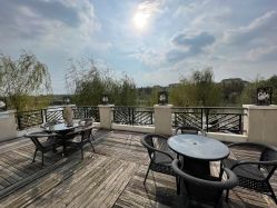 -卓玥国际月子会所(罗山路店)