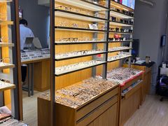 -优医视平价眼镜蔡司依视路折扣工厂店(德胜门店)