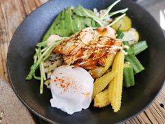 烤三文鱼沙拉-O'mills Sourdough Bakery&Bistro(永嘉路店)