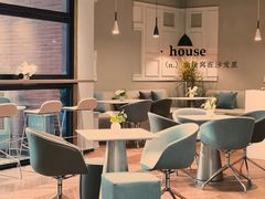 -潮一不贰·法式甜品·生日蛋糕·西式简餐(外滩店)