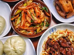 -李与白包子铺(桐梓林店)