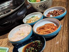 -明洞阿姨·韩式酱蟹烤肉·创意料理(三元桥店)