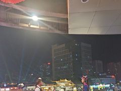 -老滇山寨•云南特色菜•地方菜•民族风情歌舞表演(金碧店)