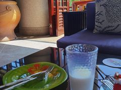 -亚龙湾喜来登·美景台大堂吧