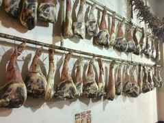 -阿婆情腊排骨火锅(金虹路店)