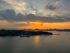 -必胜客(海滨店)