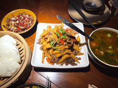 -楼兰新疆主题餐厅(苏州中心店)