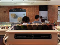 -潮一不贰·西式简餐·法式甜品(外滩店)