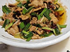 -蔼若春.传承三十年云南菜(金碧公园店)