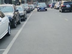 -翠微牡丹园停车场