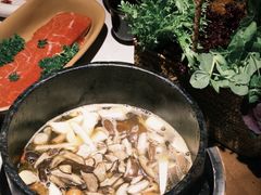 -芸山季·云南野生菌火锅(人民广场来福士店)