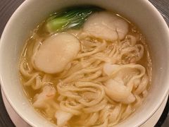 黄鱼煨面-杭州西子湖四季酒店·金沙厅