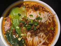 -麻六记(凤凰汇店)