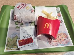 -麦当劳(南京路2店)