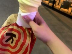 -肯德基(凯德国贸店)