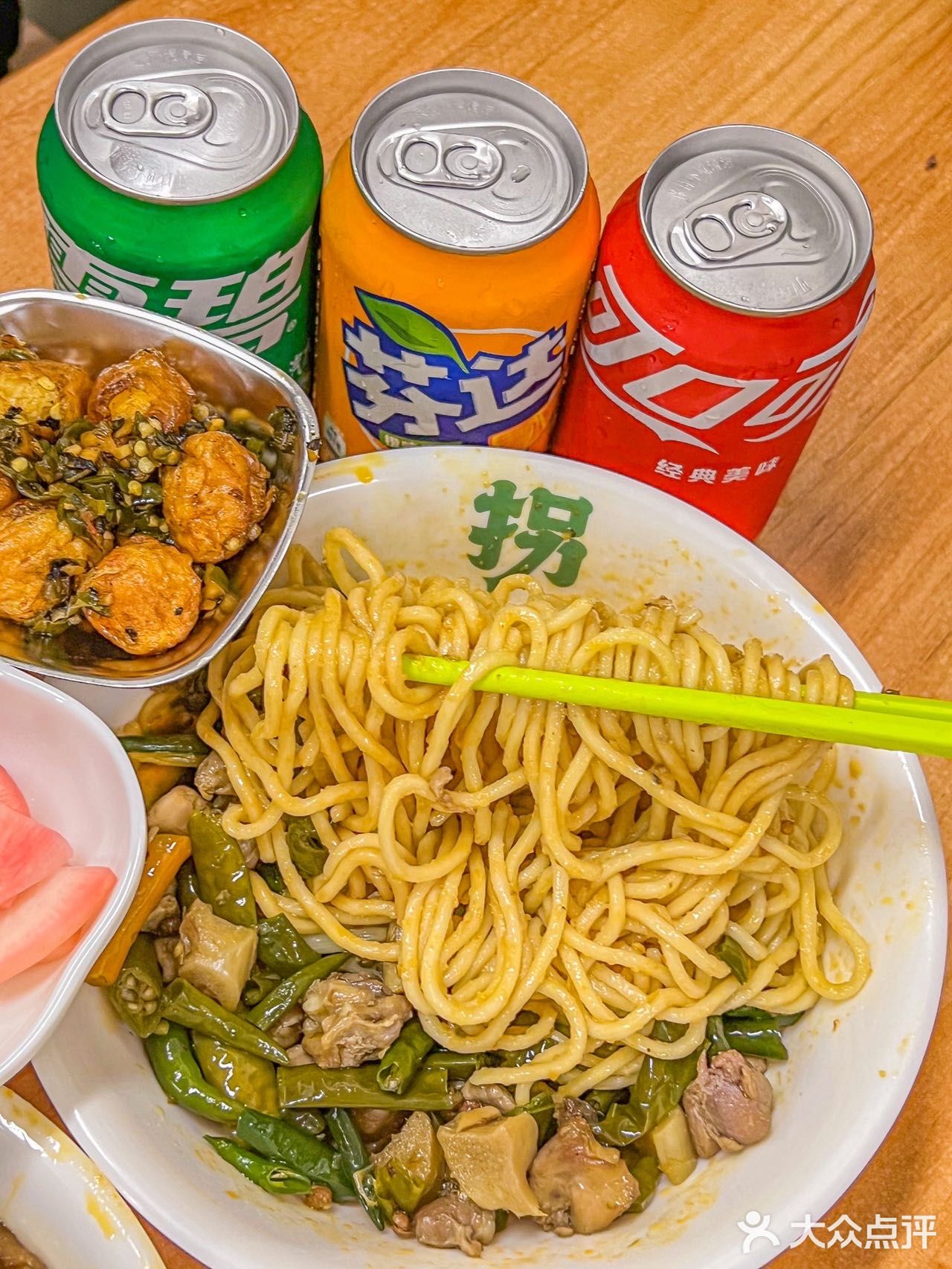 这面一筷子下去全是鸡肉！！我连吃了三天！