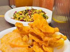 -锅飘飘·东北铁锅炖(雨花客厅店)