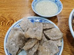 老北京炸灌肠-门框胡同百年卤煮(新街口店)