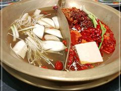 -沸炉重庆老火锅(军事博物馆店)