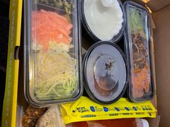 -包整·丝娃娃(一览甲秀楼风景店)