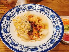 油泼扯面-陕味食族油泼面·小炒盖码面(双榆树店)