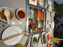 -海底捞火锅(新松江路生日主题店)
