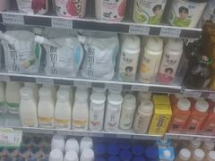 -全家便利店(东直门店)