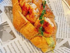 鲜虾牛油果可颂-沏点Trattoria意大利餐厅(新街口店)