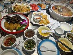 -谢云贵清香水煮鸡火锅(总店)