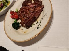 炙烤俄罗斯极佳级短柄战斧牛排-马克西姆俄罗斯餐厅(通亚街店)