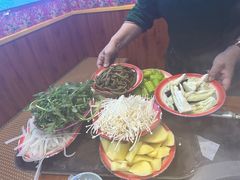 -边江铁锅炖鱼(振八街店)
