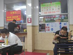 大堂-春雨羊汤店(广开四马路总店)