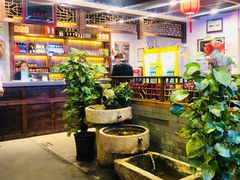 大堂-亿诣蝎府炸酱面羊蝎子火锅(酷车小镇店)