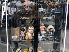 -泡泡玛特POPMART(侨福芳草地店)
