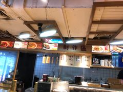 -呷佬·长沙手工米粉(金沙江路店)