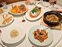 -醉辉皇上海之巅(上海中心大厦店)