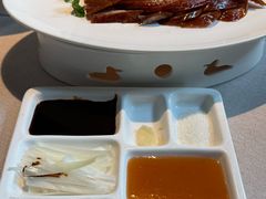 -四季民福烤鸭店(外滩外白渡桥店)