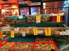 水产区-鲜入围煮花胶鸡海鲜火锅