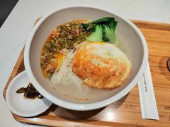 酸豆角肉末米粉配煎蛋-72街荷叶饭(大德路店)