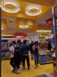 -乐高品牌旗舰店(人民广场店)