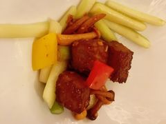 葱爆M12和牛-宝丽轩中餐厅BAOLIXUAN