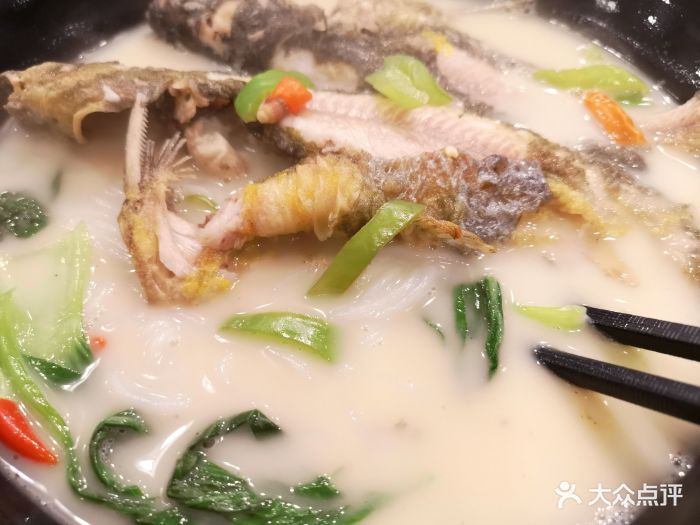 鲜越鲜鱼粉(环球金融中心店)金牌黄鸭叫鱼粉图片 第9张