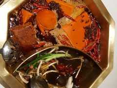 菌汤鸳鸯锅底-丙申臺火锅