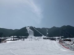 -丝绸之路山地度假区滑雪场
