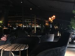 -UNI UNI(环亚凯瑟琳店)