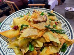 -霄汉牛三鲜湖北砂锅菜(万松园2店)