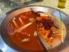 -肖婷姐大铁锅重庆火锅(南湖店)