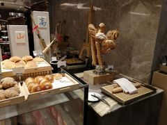 面包甜点陈列柜-福州西湖大酒店·怡湖咖啡厅