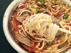 -薛记襄阳香辣牛肉面(平安路店)